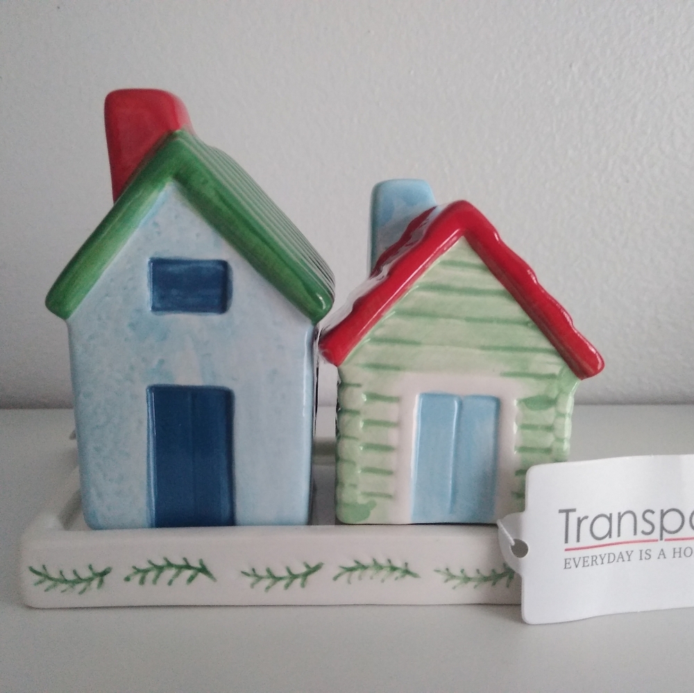 Transpac Ceramic House Salt and Pepper Shakers